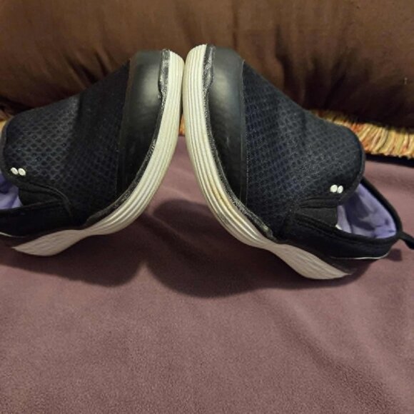 Ryka Water Repellent Slip-Ons Ava Black Size 7.5 - Picture 7 of 10
